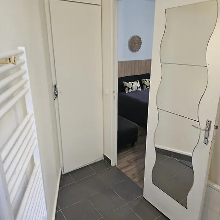 Apartman Cozy In The Heart Of The 10th