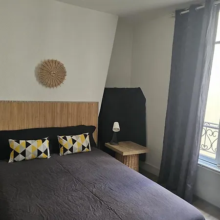 Cozy In The Heart Of The 10th Paris